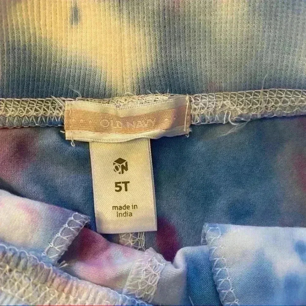 New. Ole Navy hand Tie dyed capris